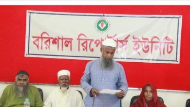 বরিশালে ভাইয়ের বিরুদ্ধে অভিযোগ: ২২ লাখ টাকা ফেরত না দিয়ে ক্ষমতার প্রভাব বিস্তার করছেন সাবেক এমপির ছোট ভাই