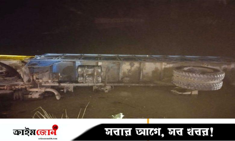 সুন্দরগঞ্জে ট্রাক পুকুরে পড়ে শিশু নিহত