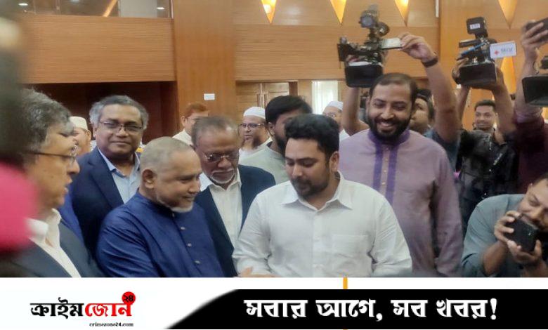 প্রধান উপদেষ্টা ফোনে কথা বলার পর ‘অভিমান ভেঙেছে’ জামায়াতের