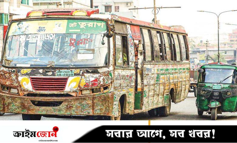 সড়কে ফিটনেসবিহীন বাস প্রতিযোগিতায় দুর্ঘটনা