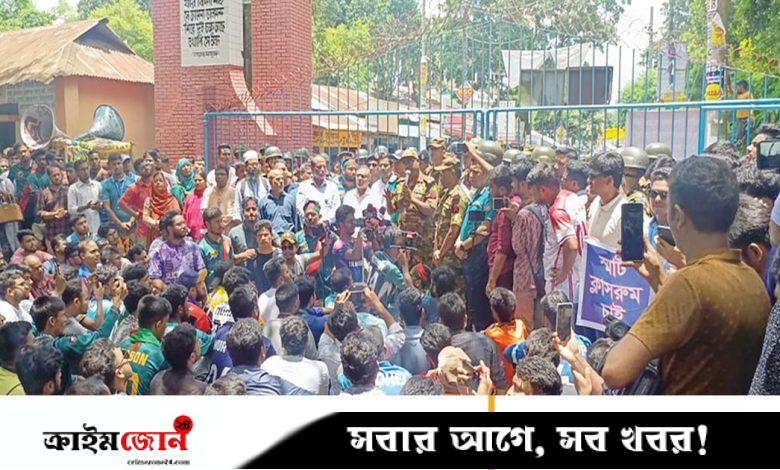 টানা আন্দোলনে অচলাবস্থা