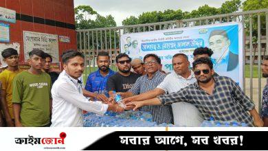 মতলব উত্তরে পরীক্ষার্থীদের পাশে ছেংগারচর ছাত্রদল