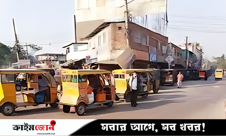 ভাড়া বললে গালি, প্রতিবাদে মার! বরিশালে যাত্রা মানেই ঝুঁকি