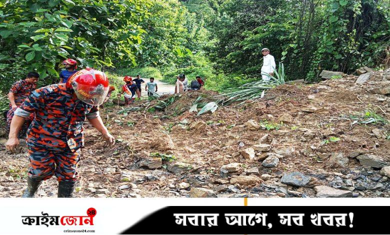সাজেকে পাহাড়ধসে খাগড়াছড়ির সঙ্গে সড়কযোগাযোগ বিচ্ছিন্ন, শতাধিক পর্যটক অবরুদ্ধ