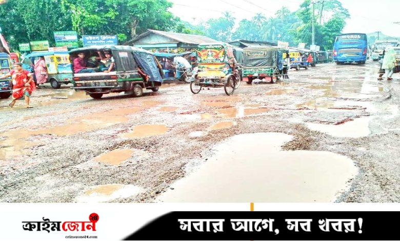 ঢাকা-বরিশাল মহাসড়কের সংস্কার শেষ না হতেই ফের খানাখন্দে ভরা