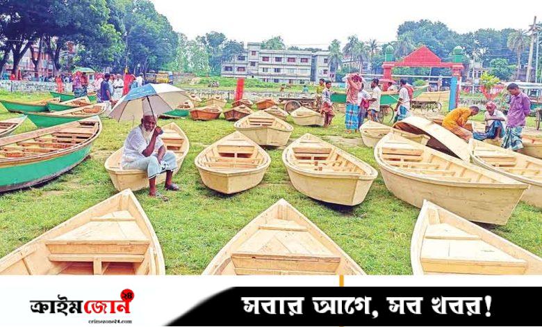 ঘিওরে হাট জমেছে নৌকার