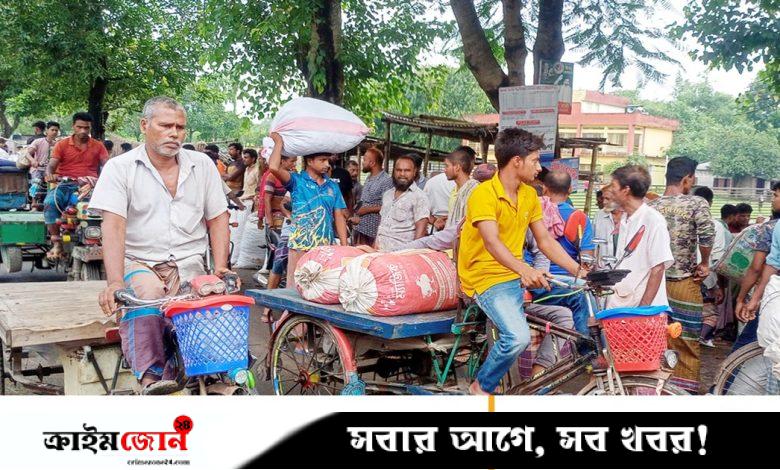 সড়কে মরিচের হাট: বাড়ছে ভোগান্তি, দুর্ঘটনার শঙ্কা