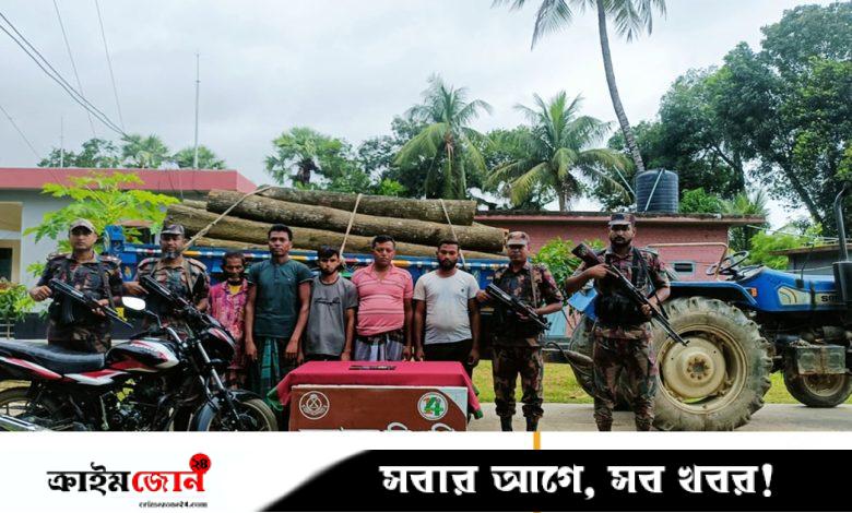 বন বিভাগের কাঠ ভারতে পাচারকালে আটক ৫