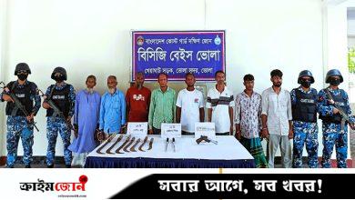 ভোলায় অস্ত্রসহ ৮ ডাকাত গ্রেপ্তার