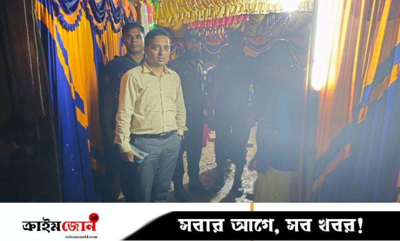 আলতা-পরা পায়ে স্কুলের পথে ফেরত