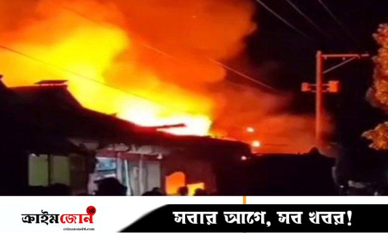 লক্ষ্মীপুরে অগ্নিকাণ্ডে পুড়ে গেল ১০ দোকান, কোটি টাকার ক্ষতি দাবি