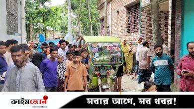 কুমিল্লায় বাসা থেকে মা-মেয়ের লাশ উদ্ধার, ভবন থেকে লাফিয়ে পালালেন যুবক