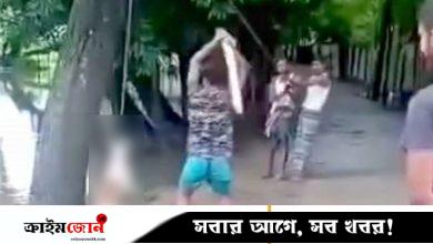 গাছে ঝুলিয়ে কুকুর পিটিয়ে হত্যা