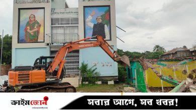 কোটালীপাড়ায় সওজের জায়গা থেকে শতাধিক অবৈধ স্থাপনা উচ্ছেদ