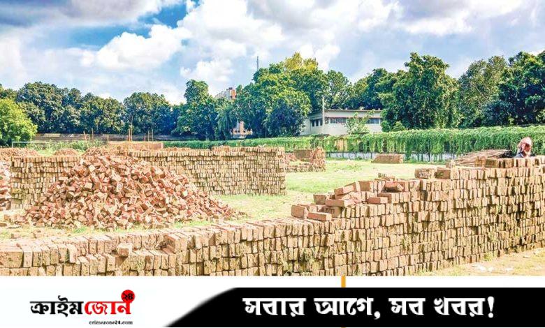 চাঁপাইনবাবগঞ্জে স্টেডিয়ামের মাঠ খুঁড়ে মেলা, বন্ধ খেলাধুলা