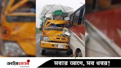 এক্সপ্রেসওয়েতে থেমে থাকা বাসের পেছনে ট্রাকের ধাক্কা, নিহত ১