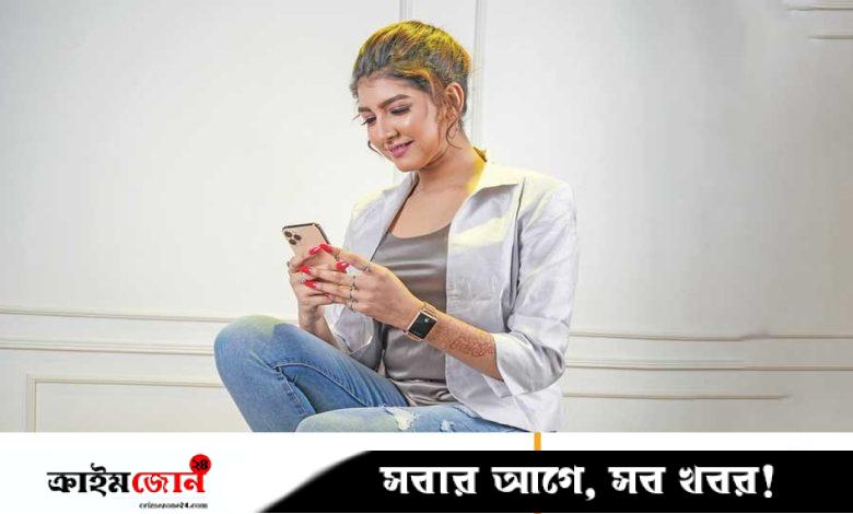 ত্বক সুন্দর চাইলে নীল আলো থেকে দূরে থাকুন