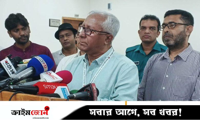 মেরুদণ্ড না থাকলে কীভাবে সোজা হয়ে দাঁড়িয়ে আছি, প্রশ্ন ইসি সচিবের