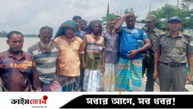 পূর্ব সুন্দরবনে ট্রলার-নৌকাসহ ১০ জেলে আটক