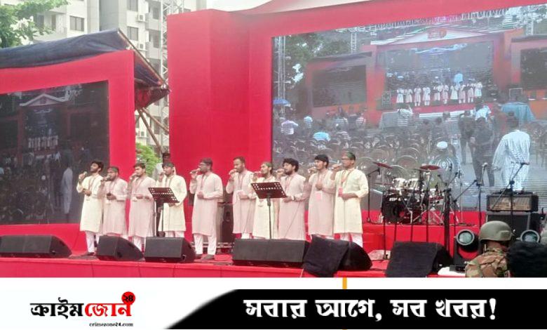 মানিক মিয়া অ্যাভিনিউতে সাইমুম শিল্পীগোষ্ঠীর গানে শুরু জুলাই গণ-অভ্যুত্থানের বর্ষপূর্তির আয়োজন