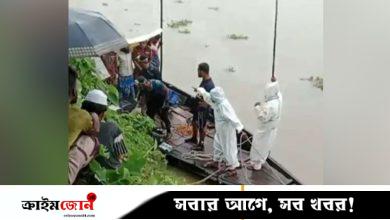 নেত্রকোনায় বালুবাহী বাল্কহেড ডুবে দুই শ্রমিক নিখোঁজ