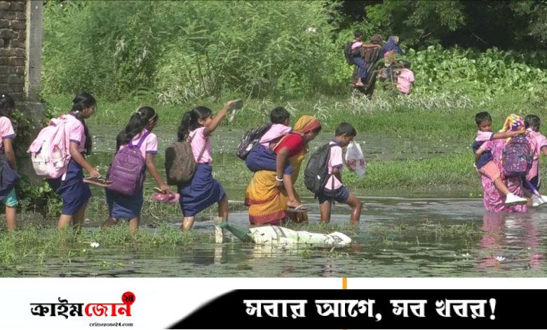 ৩০০ মিটার রাস্তার অভাবে দুর্ভোগ শিশু শিক্ষার্থীদের