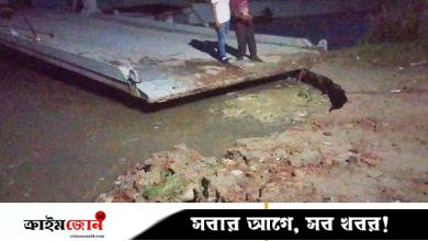 তীব্র স্রোতে ফের ভাঙল পাটুরিয়ার অস্থায়ী লঞ্চঘাট, লঞ্চ চলাচল বন্ধ