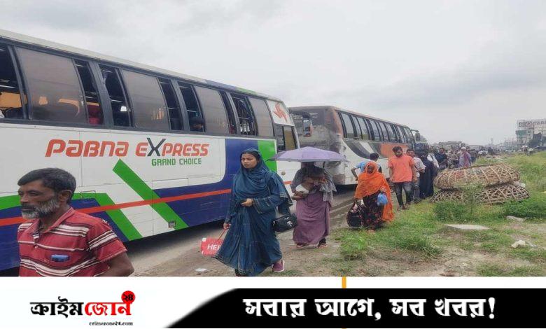 সড়ক ছেড়েছেন শিক্ষার্থীরা, সচল হচ্ছে ঢাকা-উত্তরবঙ্গের যান চলাচল