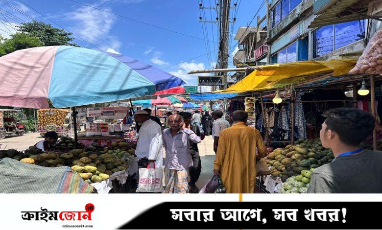ফুটপাতে দোকান, যত্রতত্র পার্কিংয়ে মহাসড়কে যানজট