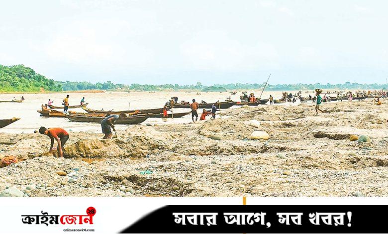 সাদা পাথরের সৌন্দর্য হারানোর কান্না