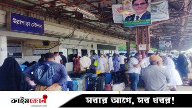 রবীন্দ্র বিশ্ববিদ্যালয়ের শিক্ষার্থীদের রেল অবরোধ, ট্রেনযাত্রীদের ভোগান্তি