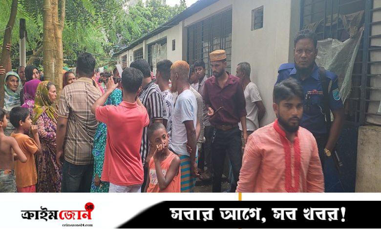 ঘরে পড়ে আছে স্ত্রীর লাশ, দুই সন্তান নিয়ে পালিয়েছে স্বামী