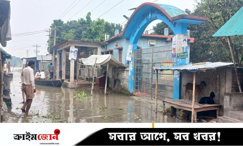 বন্যায় চাঁপাইনবাবগঞ্জের ৪৫ শিক্ষাপ্রতিষ্ঠানে পাঠদান ব্যাহত