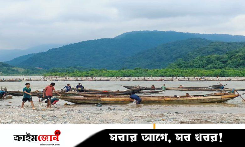 সিলেটে ৩৫ হাজার ঘনফুট পাথর উদ্ধার, ফেলা হবে নদীতে
