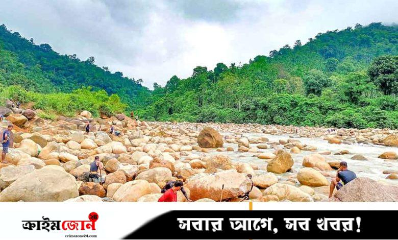 এবার রাংপানির পাথর লুট