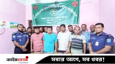 পঞ্চগড়ে সেনাবাহিনীর অভিযানে ১২ জুয়াড়ি গ্রেপ্তার