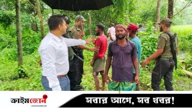 কলাপাড়ায় খাল থেকে বালু তোলায় একজনের জেল-জরিমানা