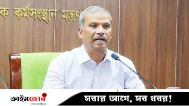 ঢামেকে এক ঘণ্টা অবরুদ্ধ আসিফ নজরুল, বেরোলেন বাগান গেট দিয়ে