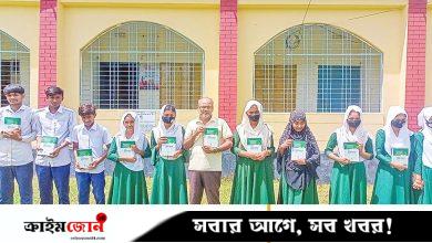 ২০ শিক্ষার্থীর হাতে পবিত্র কোরআন তুলে দিল পাঠকবন্ধু গাংনী শাখা
