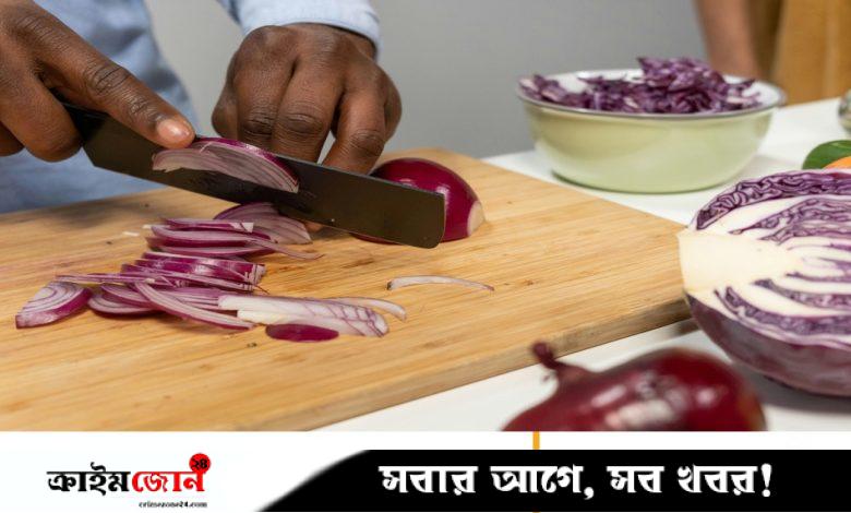 পেঁয়াজ কাটার সূত্র আবিষ্কারে ক্যালকুলাস! কী বলছেন গণিতবিদ
