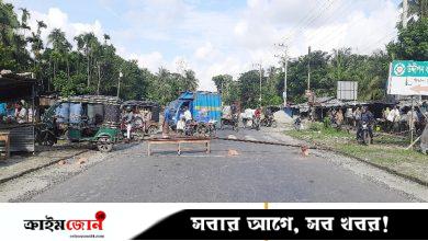 বাগেরহাটে ৪টি আসন পুনর্বহালের দাবিতে চলছে হরতাল, জেলা নির্বাচন অফিসে তালা